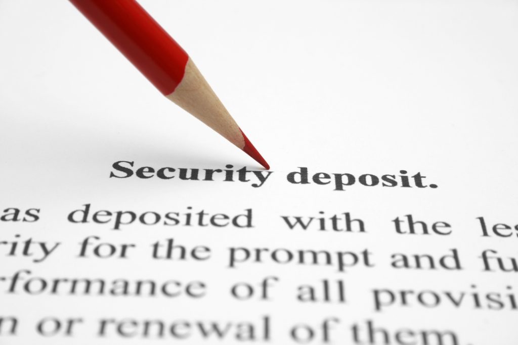 Mark Roemer image of a security deposit clause on a rental contract.