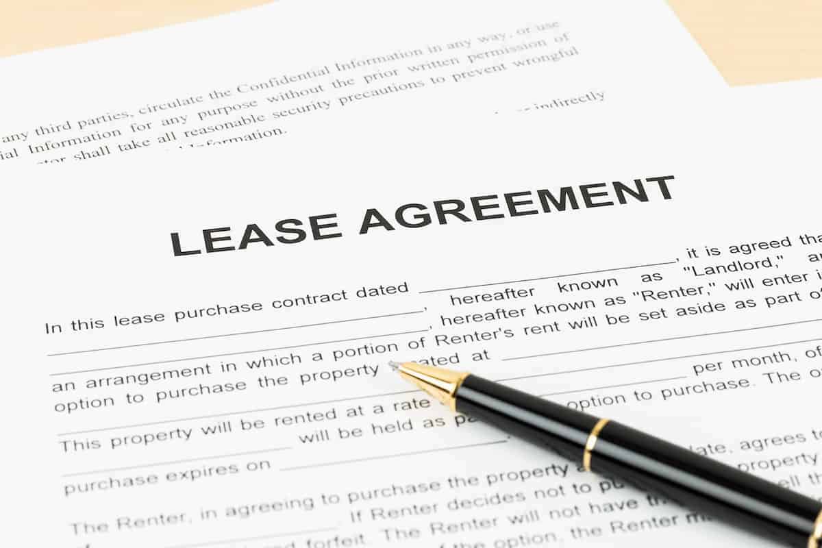 Mark Roemer image of a lease agreement